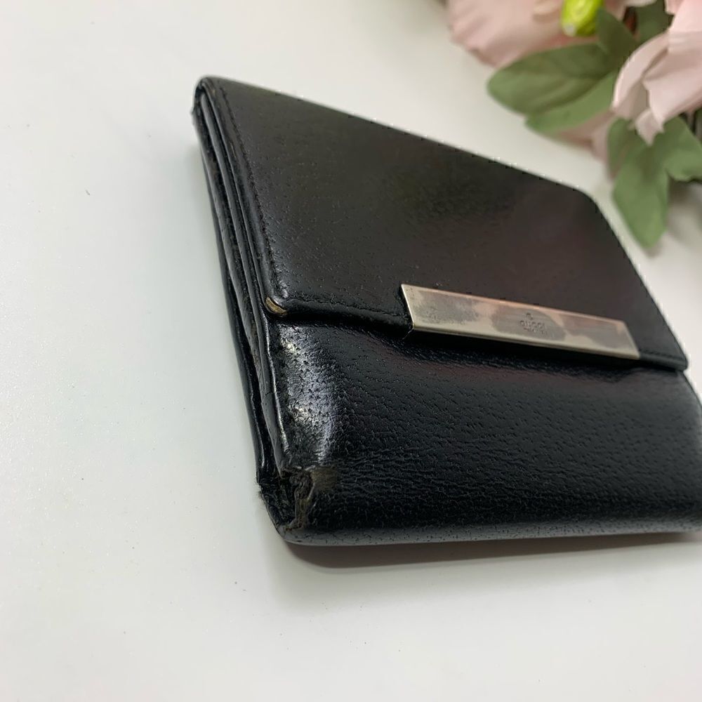 Authentic GUCCI Leather Compact Wallet - Picture 4 of 13